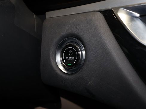 Certified 2025 Cadillac Lyriq Luxury AWD/4WD image 16