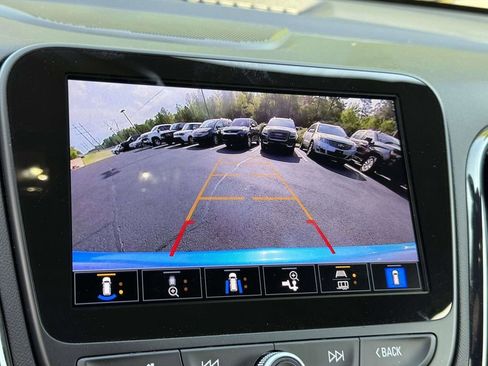 Used 2024 Chevrolet Equinox RS w/ RS Leather Package FWD image 5