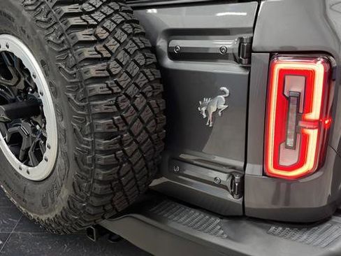 Used 2024 Ford Bronco Badlands w/ Sasquatch Package image 31