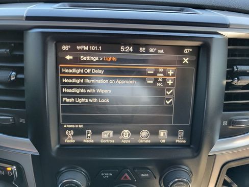 Used 2016 RAM 1500 Big Horn AWD/4WD image 39