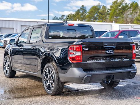 New 2026 Ford Maverick Lariat image 3