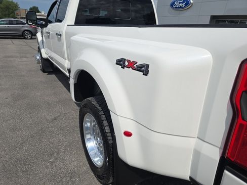 Used 2024 Ford F450 Platinum AWD/4WD image 13