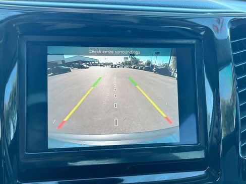 Used 2021 Jeep Cherokee Latitude Plus FWD image 13