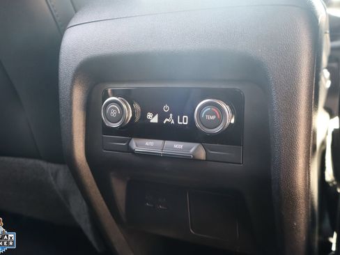 Used 2026 Buick Enclave Preferred FWD image 27