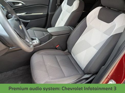 Used 2025 Chevrolet Trax LS FWD image 16