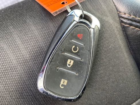 Used 2018 Chevrolet Trax LT w/ LT Convenience Package image 33