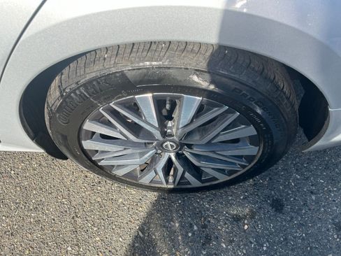 Used 2024 Nissan Altima 2.5 SV image 30