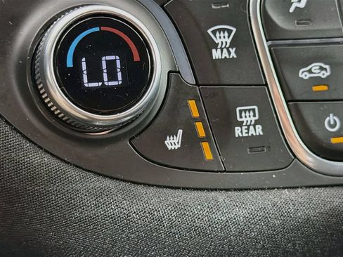 Used 2024 Chevrolet Malibu LT FWD image 19