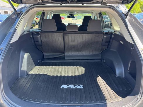 Used 2020 Toyota RAV4 LE w/ All Weather Liner Package AWD/4WD image 24