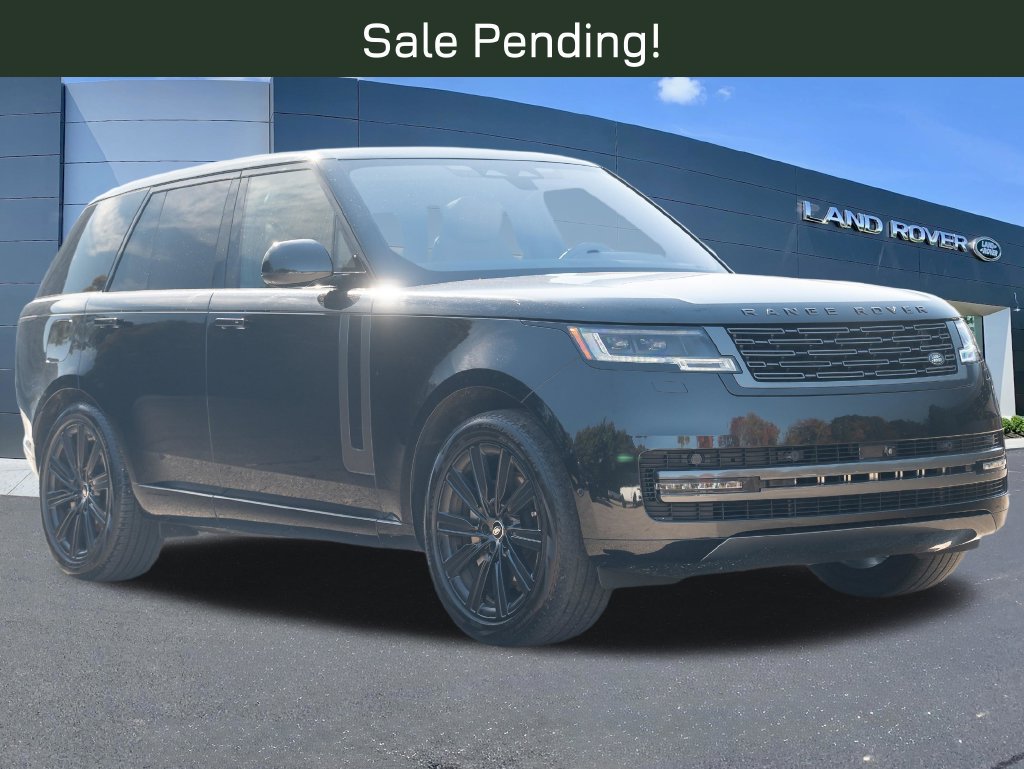 Used 2023 Land Rover Range Rover SE AWD/4WD image 1