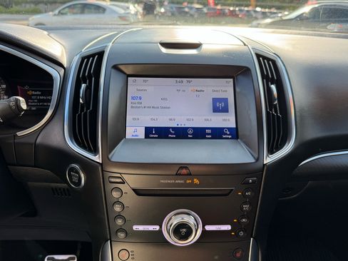 Used 2019 Ford Edge ST w/ Convenience Package image 21