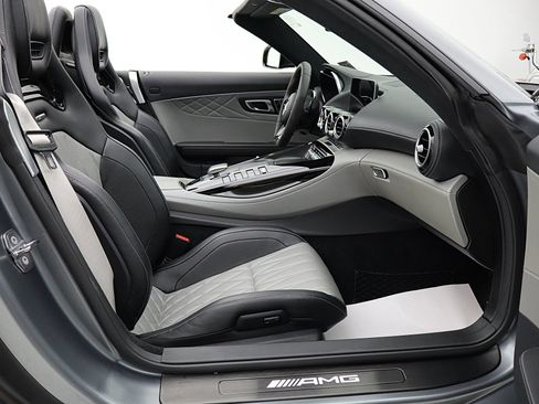 Used 2020 Mercedes-Benz AMG GT C image 35