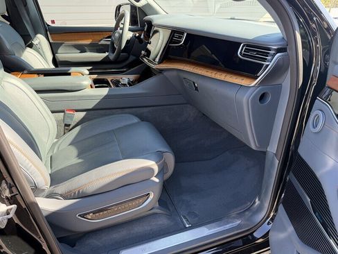 Used 2022 Jeep Grand Wagoneer Series II image 34