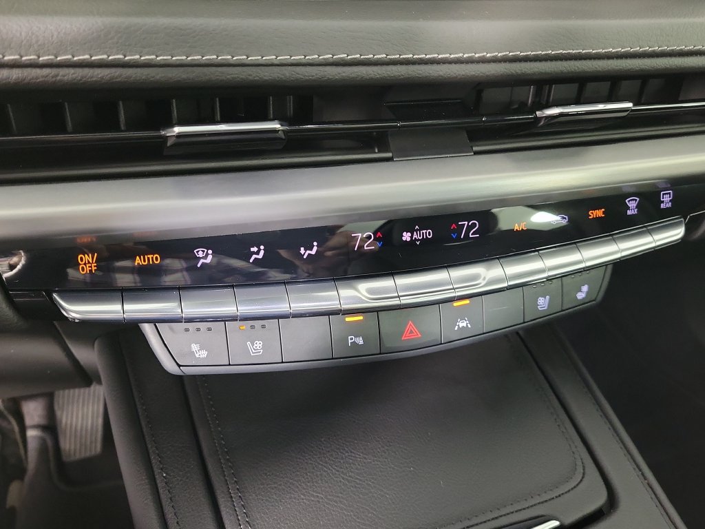 Used 2024 Cadillac XT4 Premium Luxury FWD image 28