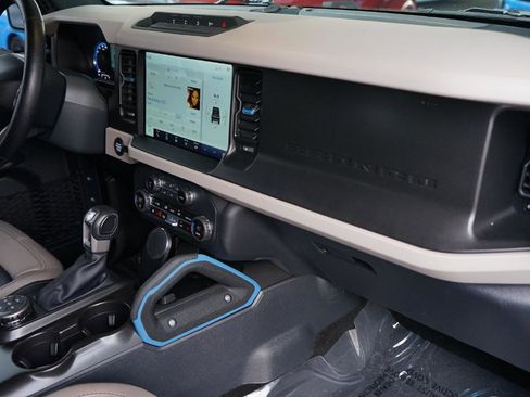 Used 2023 Ford Bronco Wildtrak AWD/4WD image 12