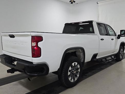Used 2024 Chevrolet Silverado 2500 Custom RWD image 5
