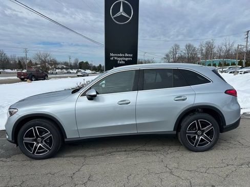 Used 2026 Mercedes-Benz GLC 300 4MATIC image 2