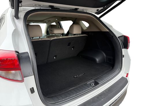 Used 2016 Hyundai Tucson Limited w/ Option Group 03 image 12