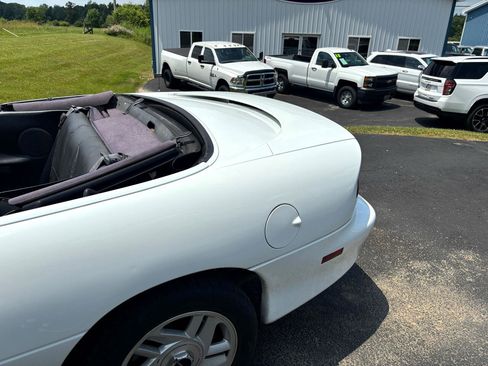 Used 1995 Chevrolet Camaro Z28 image 11
