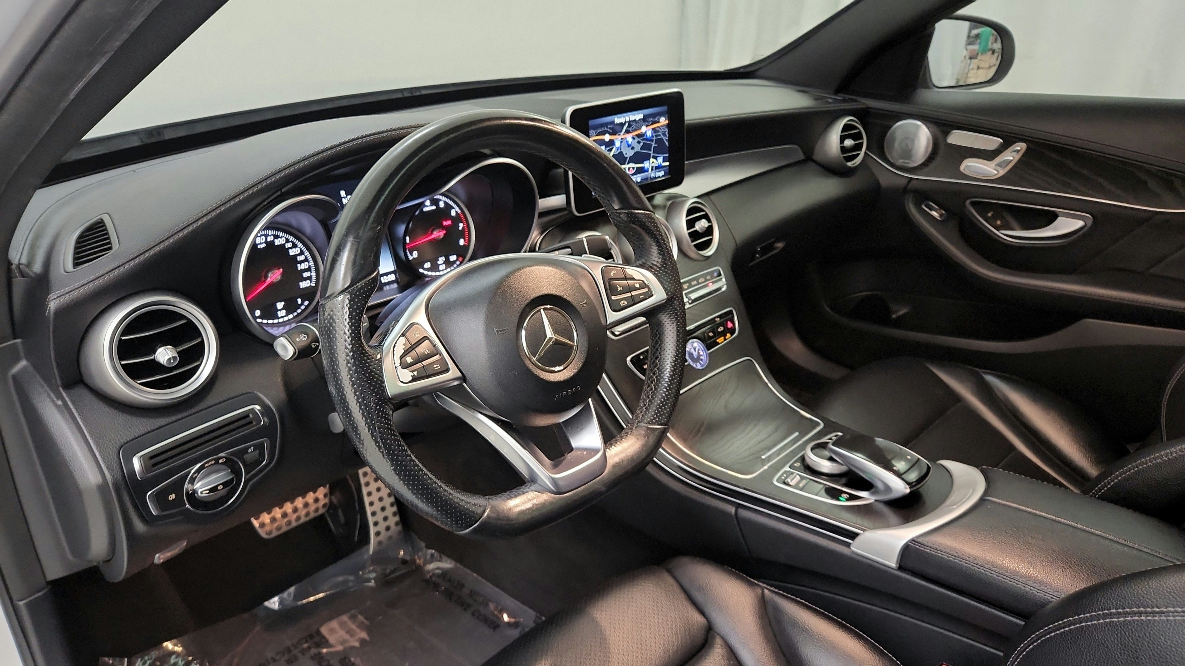 Used 2015 Mercedes-Benz C 300 Sedan image 16