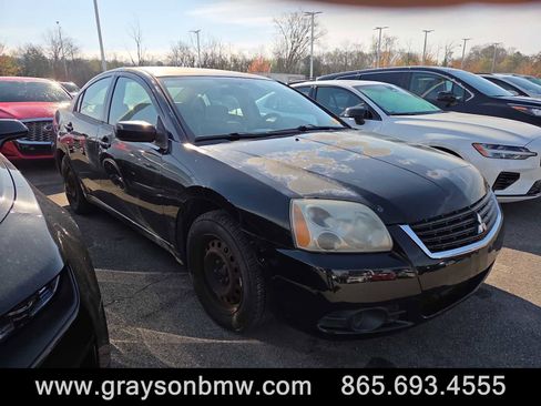 Used 2009 Mitsubishi Galant ES FWD image 1