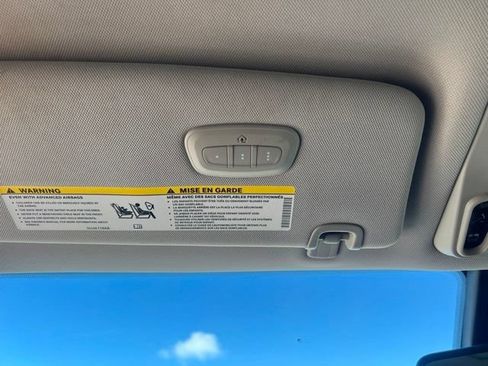Used 2019 Chrysler Pacifica Limited FWD image 40