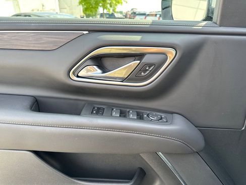 Used 2022 Chevrolet Tahoe LT AWD/4WD image 11
