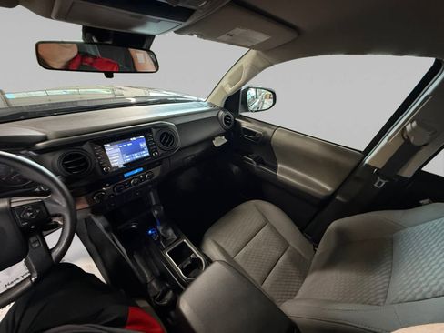 Used 2023 Toyota Tacoma SR AWD/4WD image 21