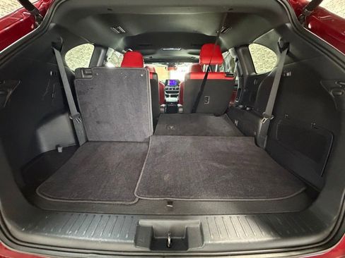 Used 2023 Toyota Highlander XSE FWD image 12