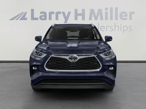 Used 2021 Toyota Highlander Limited AWD/4WD image 4