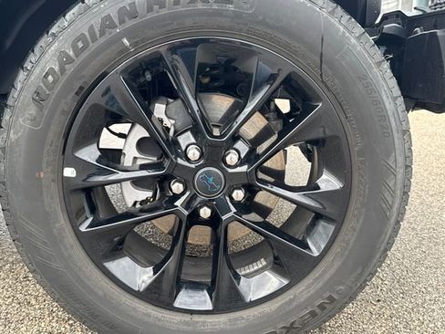 Used 2025 Jeep Wrangler Unlimited Sahara w/ Safety Group image 16