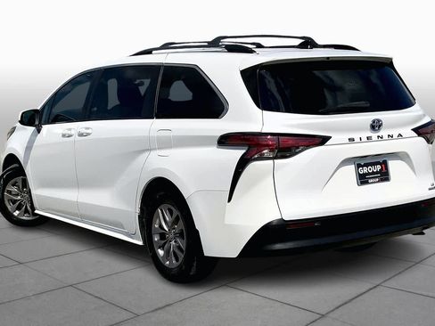 Used 2022 Toyota Sienna LE image 12