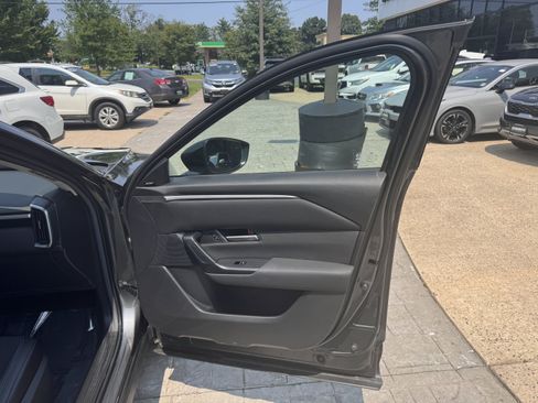 Certified 2025 MAZDA CX-50 AWD 2.5 S w/ Premium Package image 25