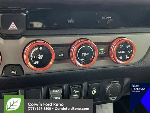 Used 2018 Toyota Tacoma TRD Off-Road AWD/4WD image 19