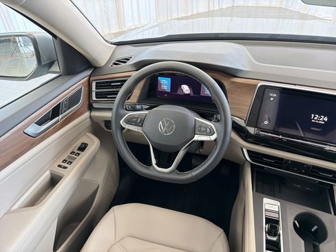 New 2026 Volkswagen Atlas SE FWD image 26