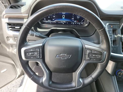 Certified 2022 Chevrolet Tahoe Z71 w/ Luxury Package AWD/4WD image 30