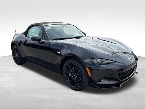 New 2026 MAZDA MX-5 Miata Club w/ Interior Package RWD image 7