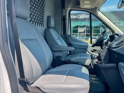 Used 2019 Ford Transit 250 130 Medium Roof image 16