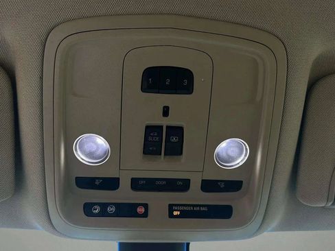 Used 2014 Cadillac XTS Luxury image 35