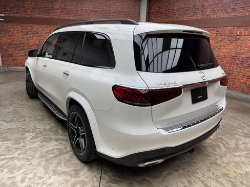 Used 2023 Mercedes-Benz GLS 580 4MATIC image 3