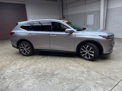 Used 2023 Acura MDX SH-AWD w/ Technology Package image 7