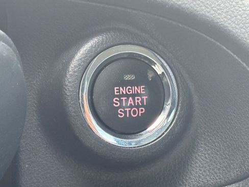 Used 2017 Subaru Impreza 2.0i Limited image 20