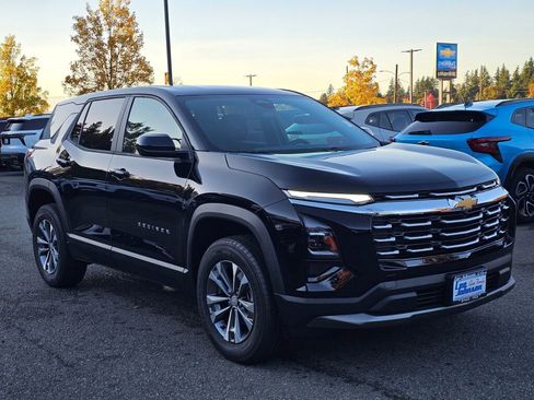 New 2026 Chevrolet Equinox LT image 3