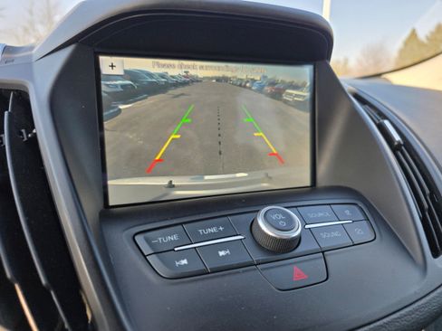 Certified 2019 Ford Escape SE image 19