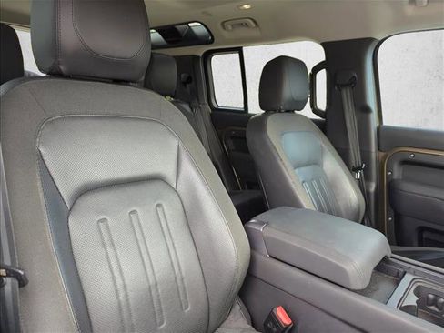 Used 2020 Land Rover Defender 110 S image 27