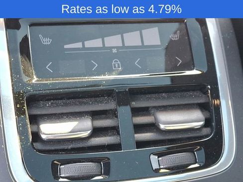 Certified 2023 Volvo XC90 B6 Ultimate w/ Lounge Package image 12