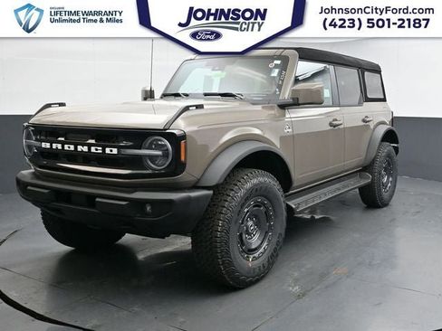 New 2025 Ford Bronco Outer Banks w/ Sasquatch Package image 5