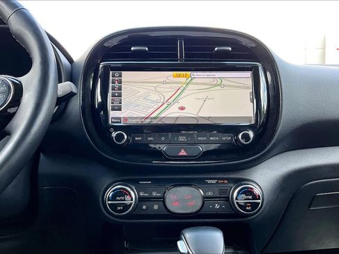 Used 2020 Kia Soul GT-Line Turbo FWD image 36