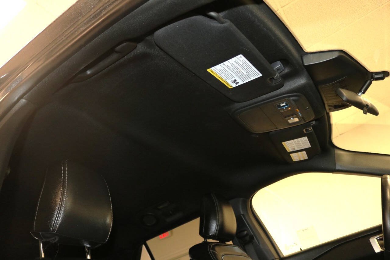 Used 2020 Ford Explorer XLT RWD image 87