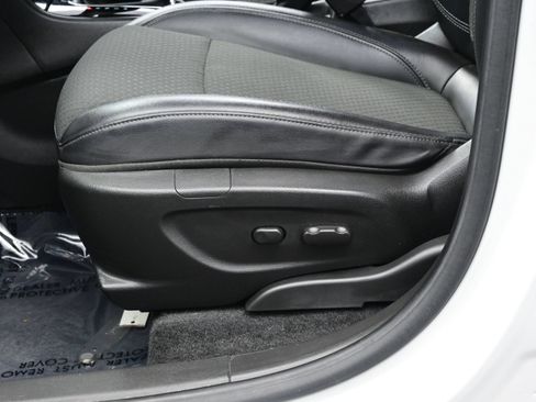 Used 2021 Buick Encore Preferred FWD image 11